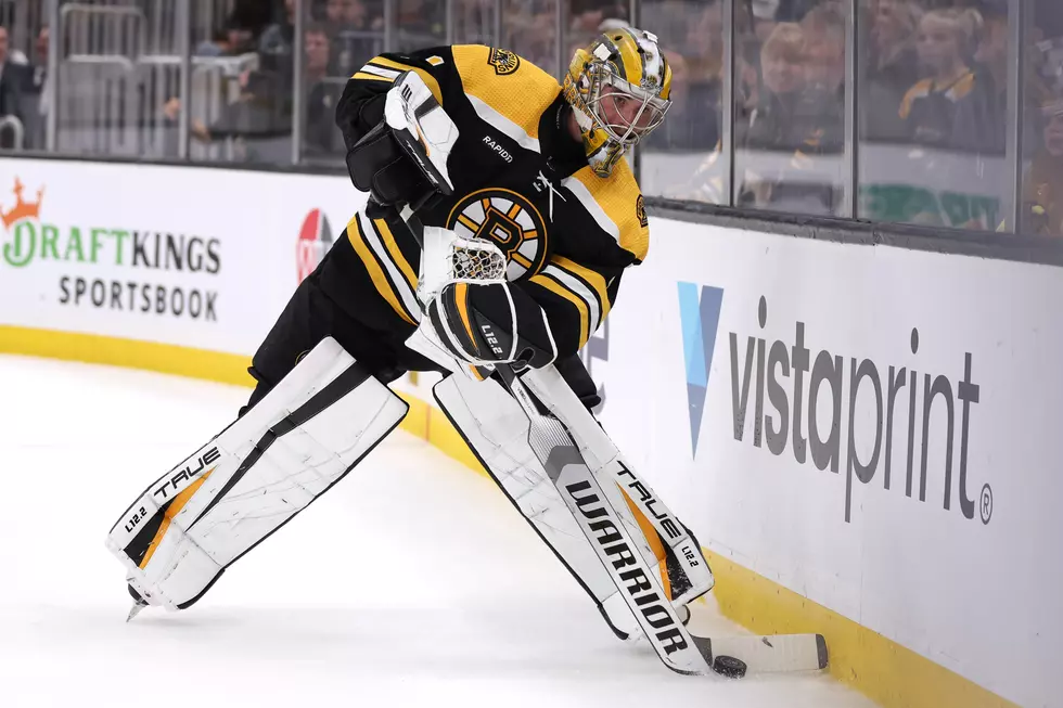 Giroux Scores, Senators Beat Bruins 7-5 in Home opener