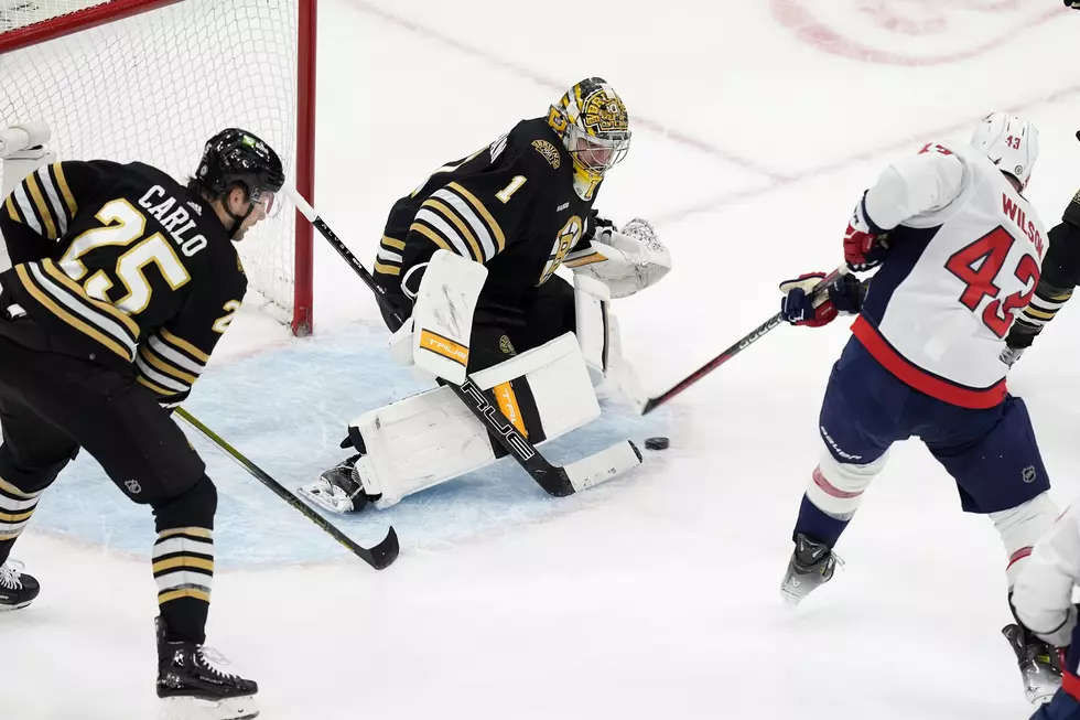 Oshie scores as Caps end skid with 3-0 win over Bruins; Ovechkin gets empty netter to pass Gretzky
